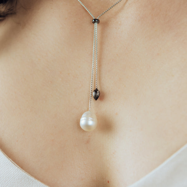 Penta Luce Champagne Diamond + Pearl Necklace / Black